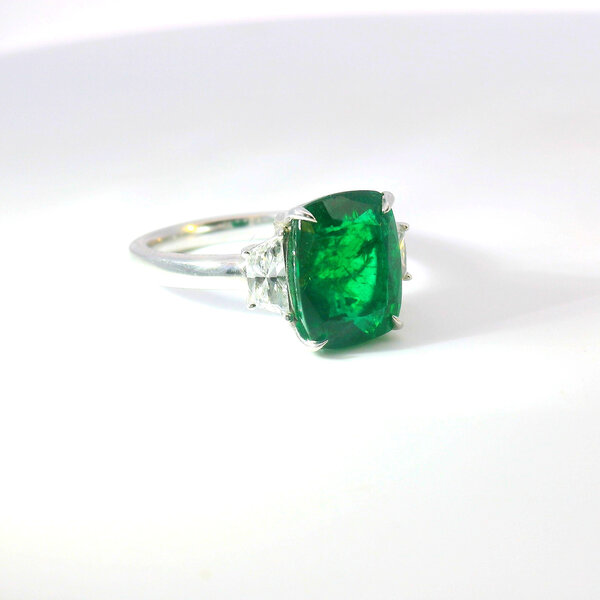 18kt White Gold 3.74 Emerald .39 Diamond Ring