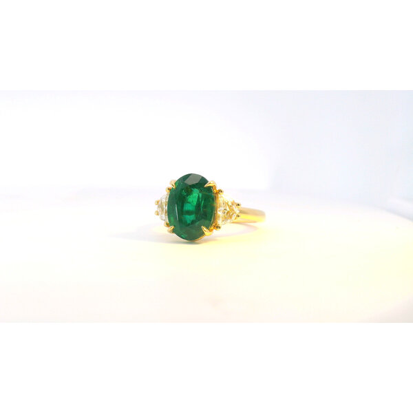 18kt Yellow Gold 3.79 Emerald .69 Diamond Ring