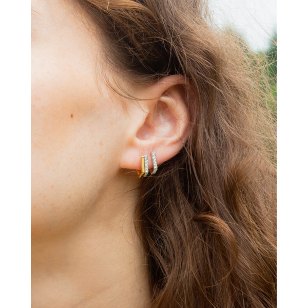 MONICA RICH KOSANN Infinity Huggie Earrings with Sapphires in Sterling Silver