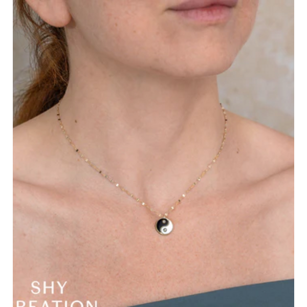 SHY CREATION INC SC55029164 - 14 ky .03 Dia and 1.37 Black Onyx and MOP Necklace