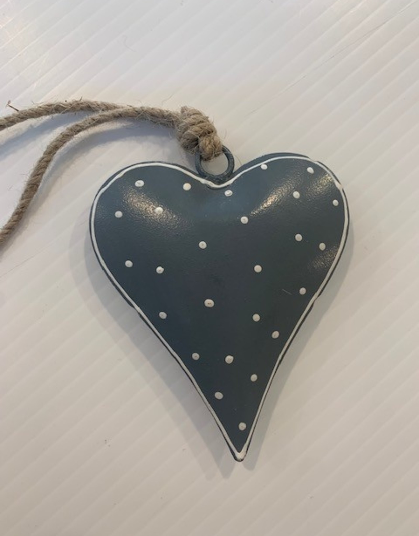 Jafsons Int. Painted Iron Hearts 4"