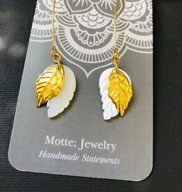 Motte Jewelry Motte Earring Mother of Pearl Earrings