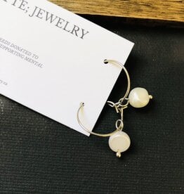 Motte Jewelry Motte; Drop Pearl Earrings ME20