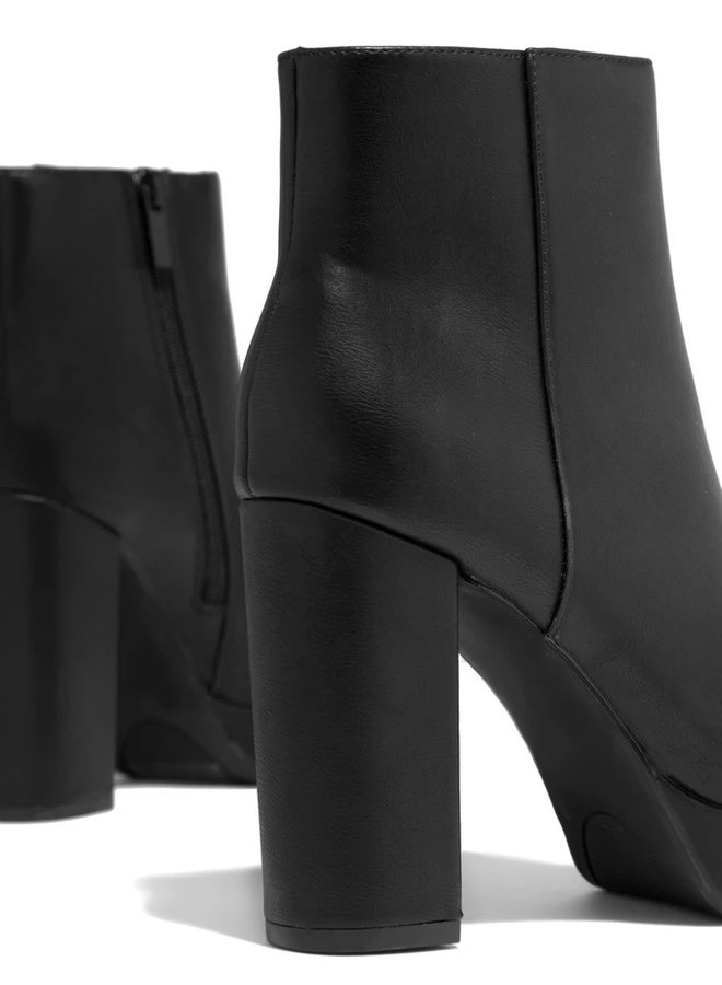 Meeting Casual Bootie - Black PU