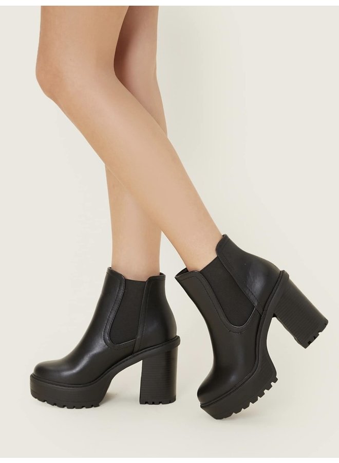 On fire Casual Booties - Black PU