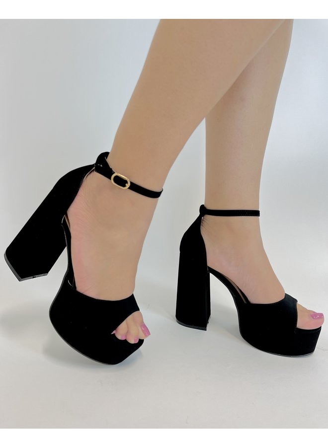 Butina Casual Heel - Black Nubuck