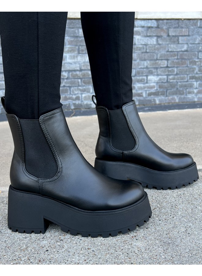 Instant Casual Boot - Black