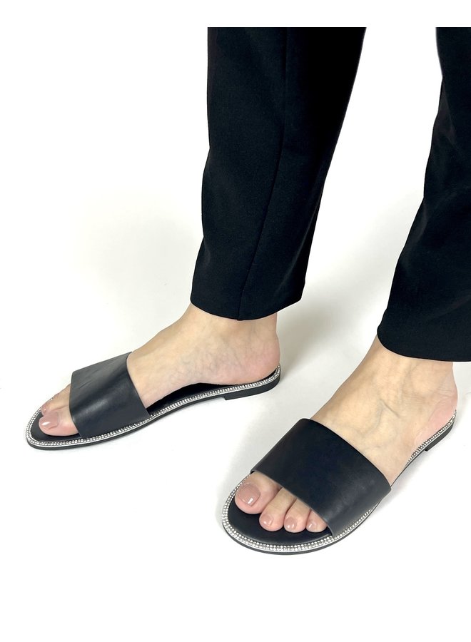 Taka-1 Flat Sandals - Black Pu