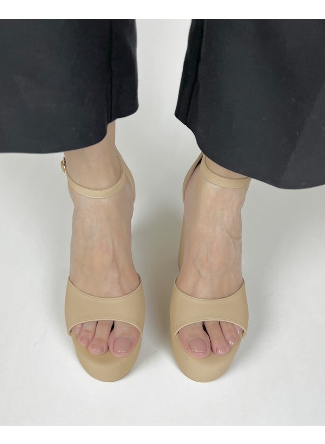 Butina Casual Heel - Nude Nubuck