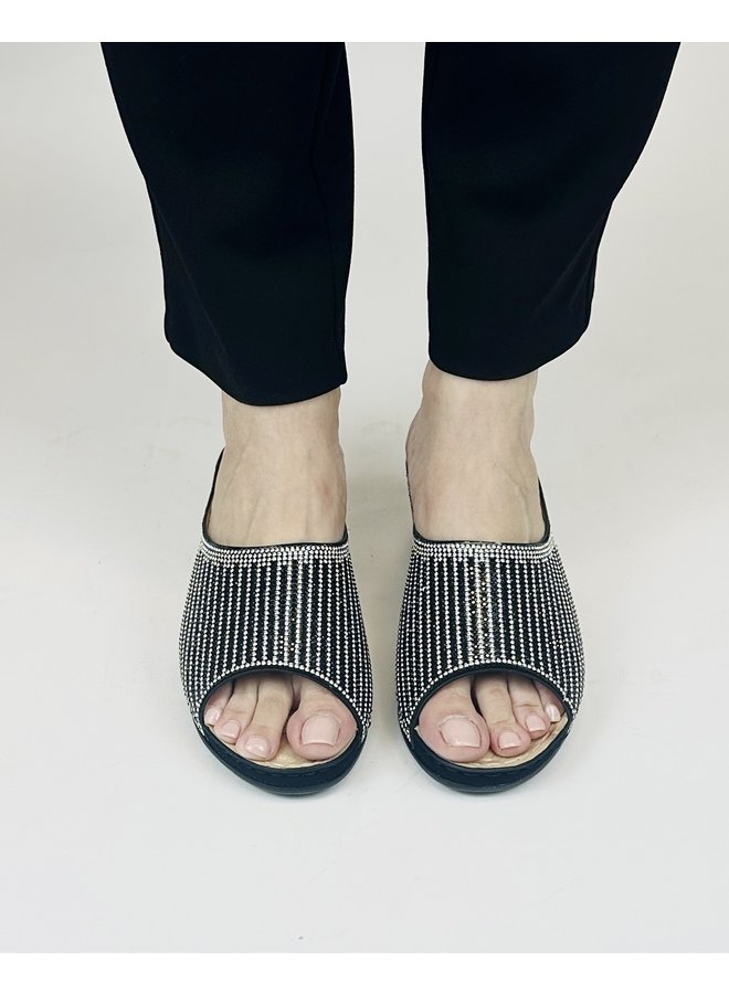 DW3025 Dressy Sandal - Black/Silver