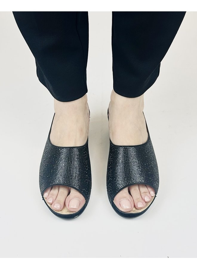 DW3025 Dressy Sandal - Black