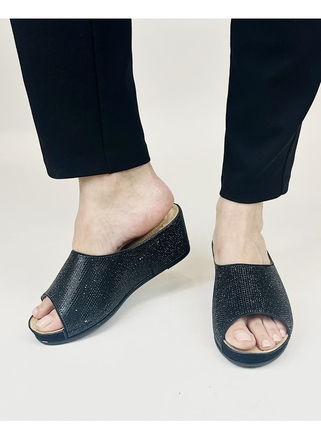 DW3025 Dressy Sandal - Black