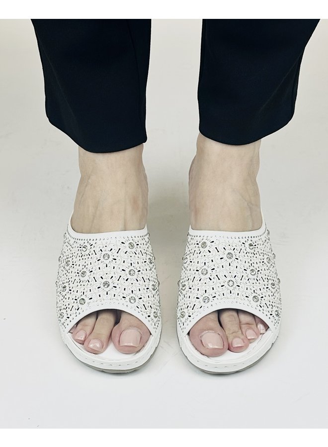 DW3028 Dressy Sandal - White