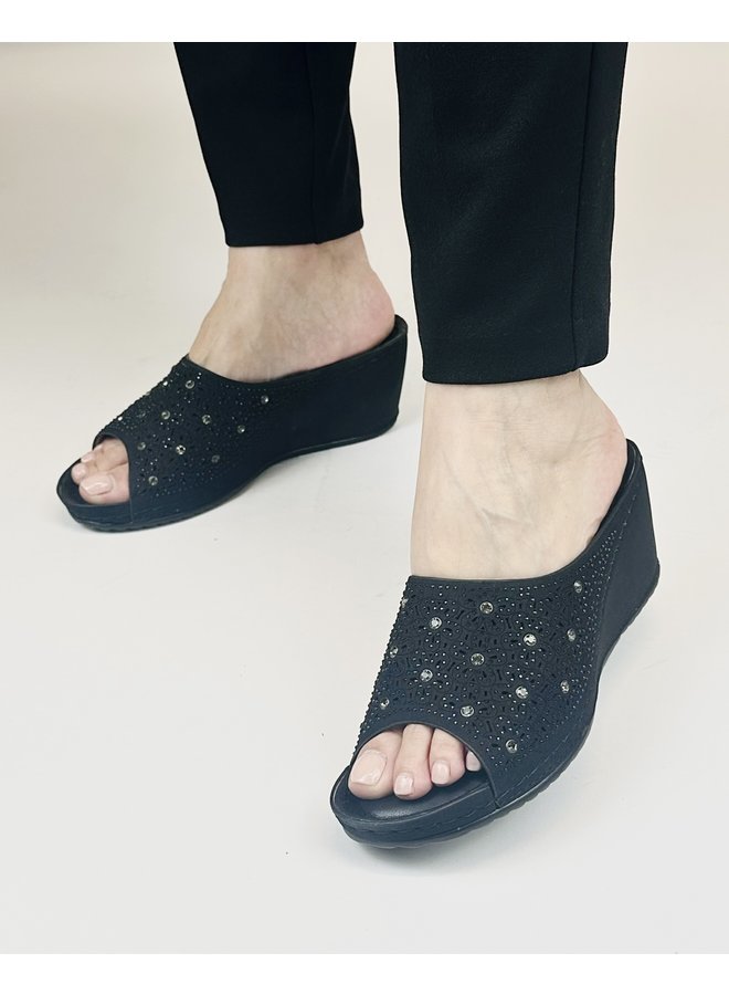 DW3028 Dressy Sandal - Black