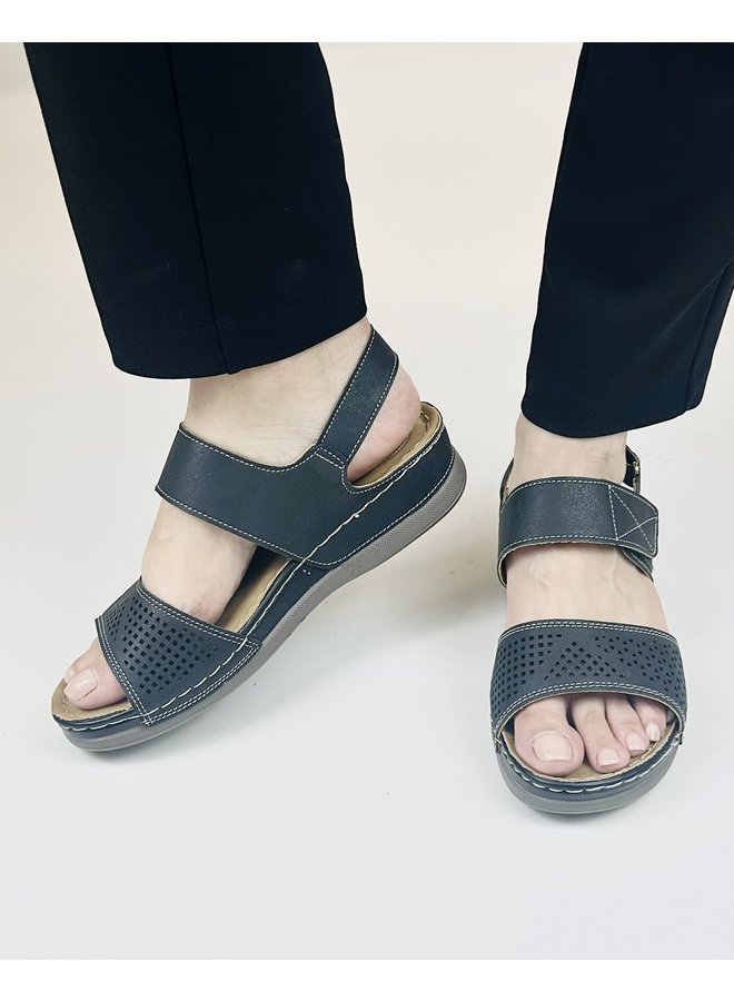 DW7806 Dressy Sandal - Black