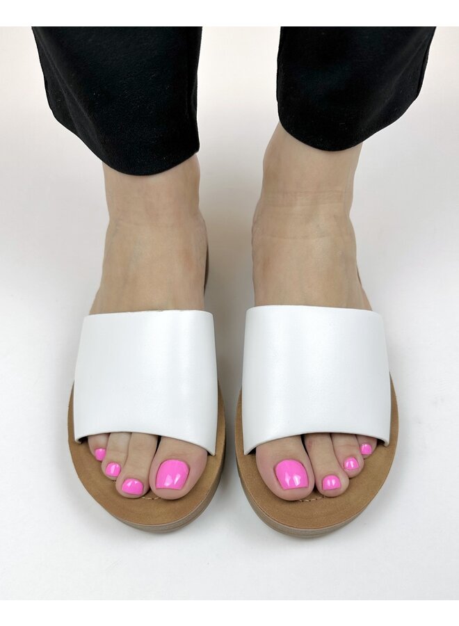 Marlee-1 Flat Sandals - White Pu
