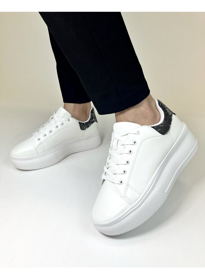 Dia-1a Casual Sneaker - White/Black