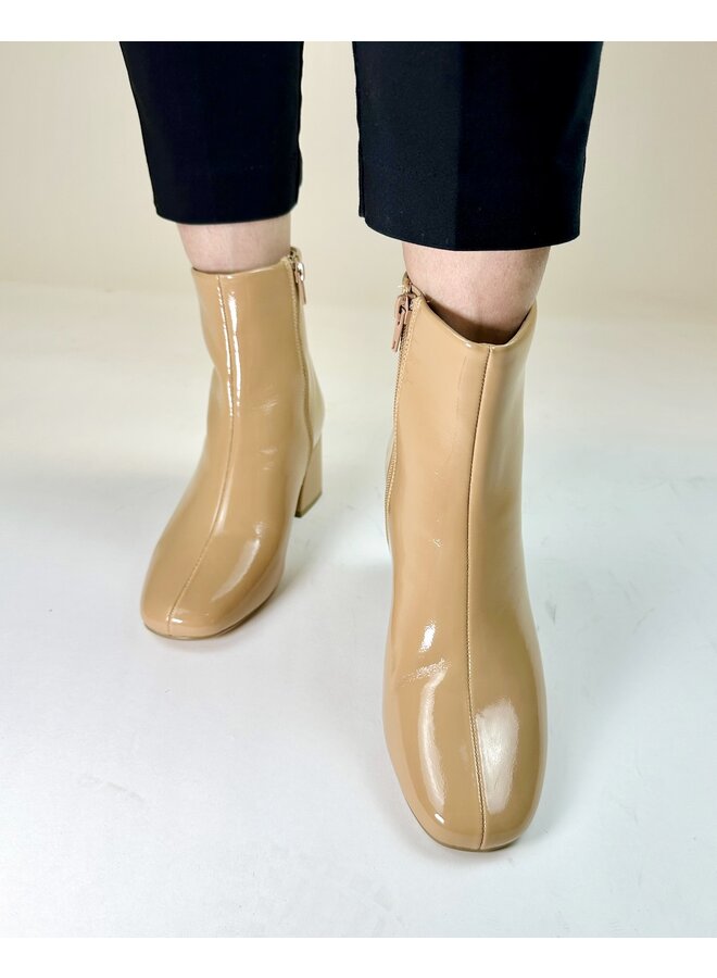 Ultra Casual Bootie - Camel Patent