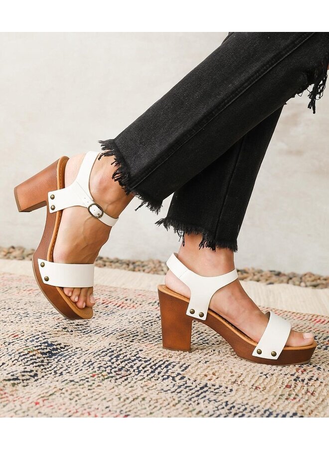 Chivas Casual Sandals - White