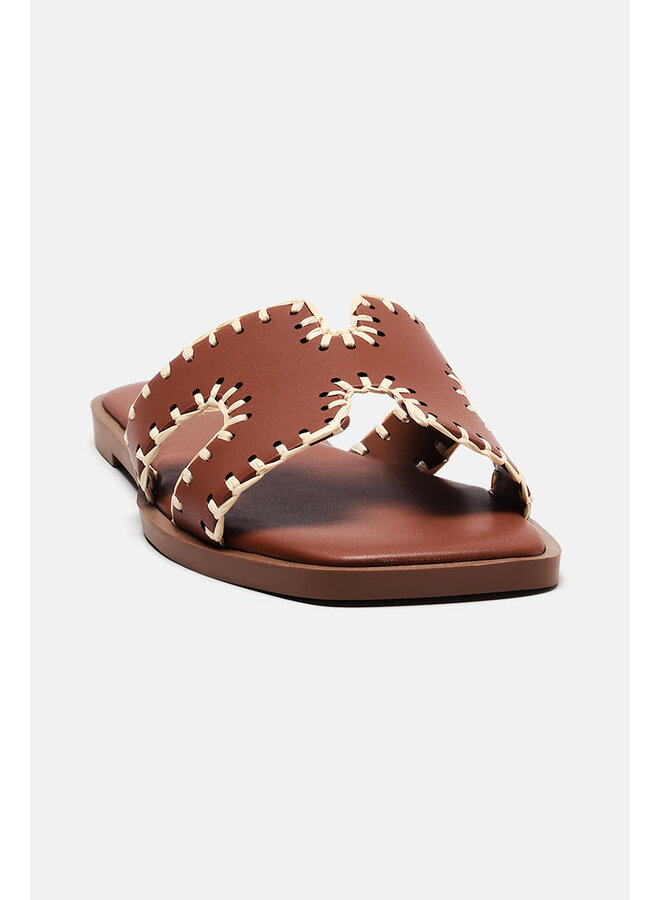 Finity Flat Sandal - Tan Pu