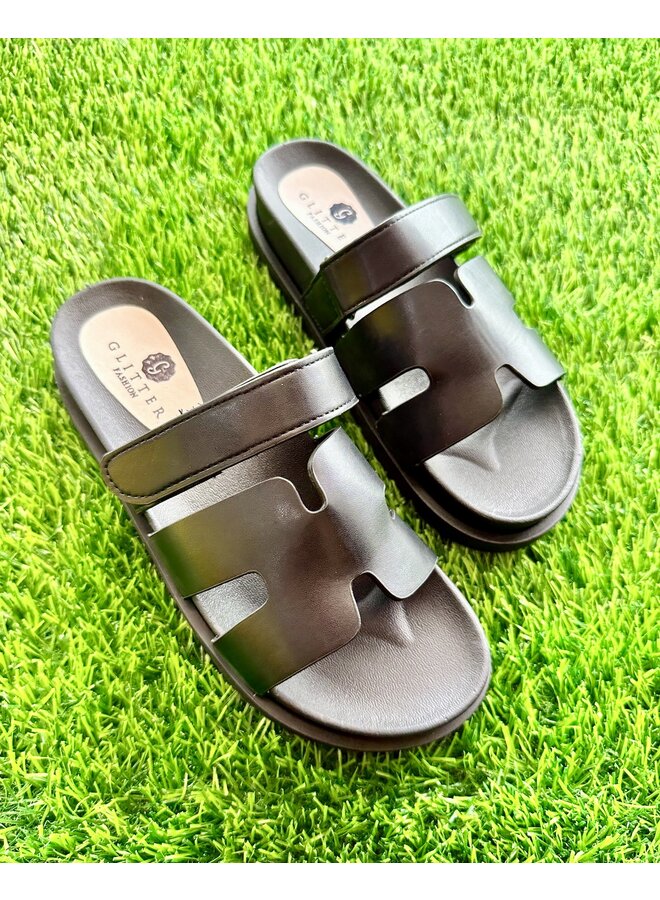 Kate-101 Flat Sandal - Black