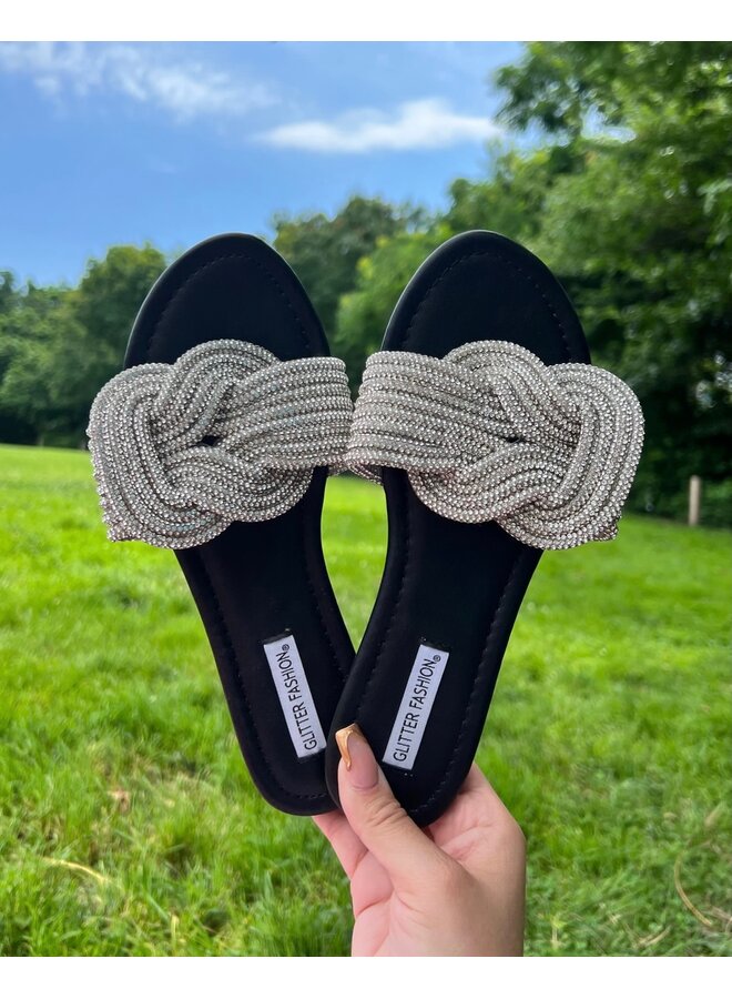 Azalea Flat Sandals - Black