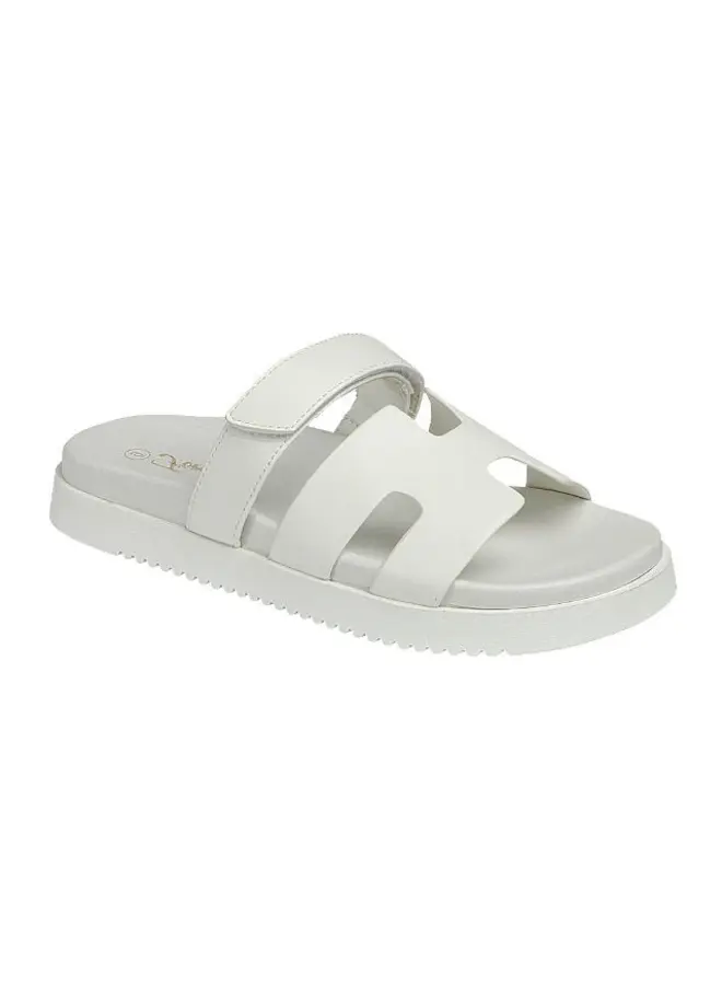 Gigi-22 Flat Sandal - White