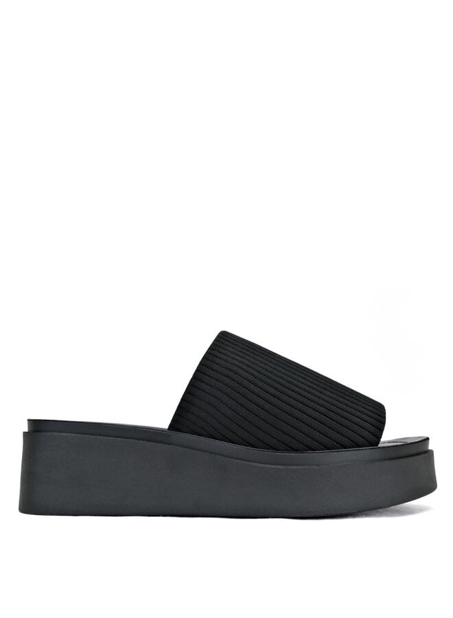 Farley Casual Sandals - Black Elastic