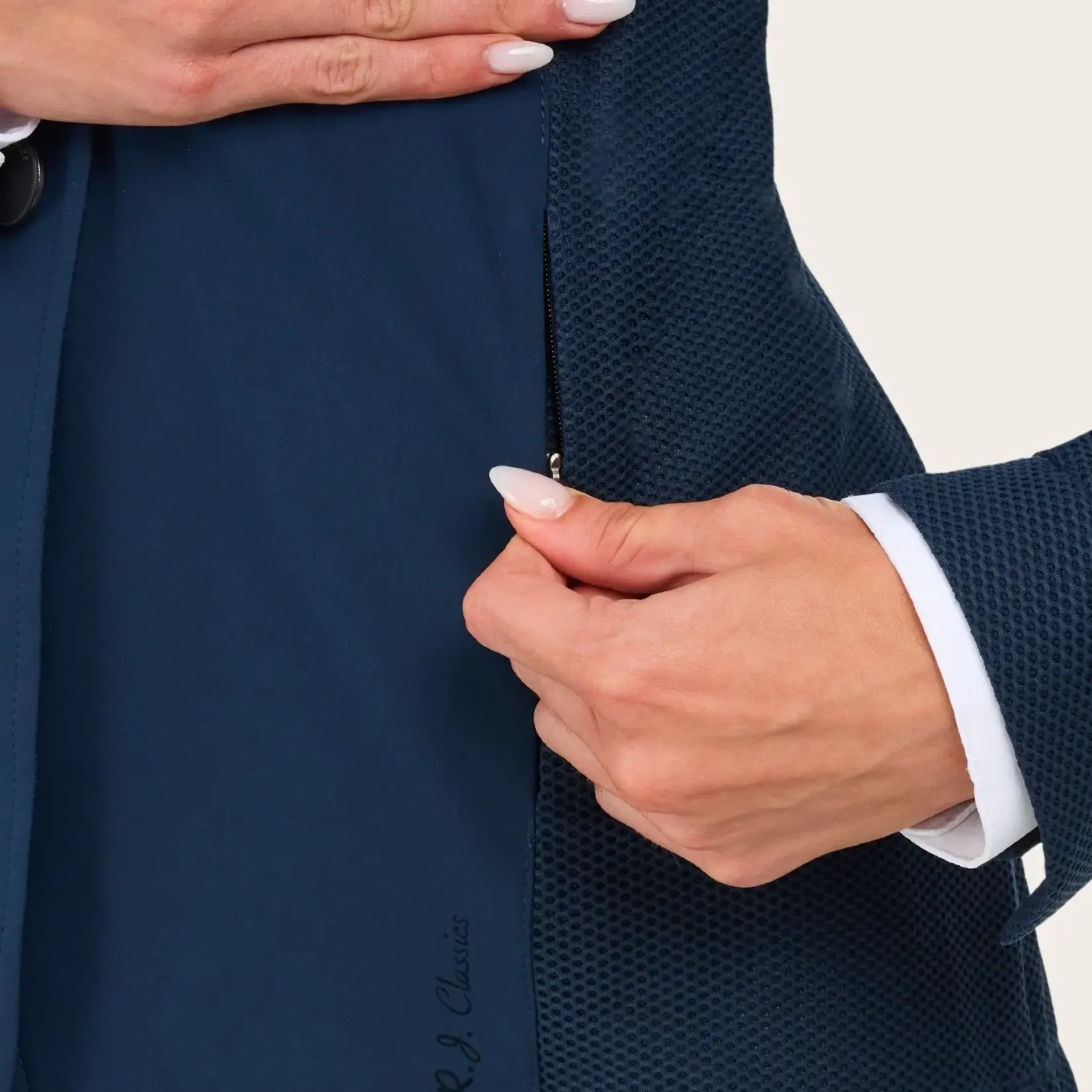 R.J. Classics Ladies' Harmony Evo Mesh Show Coat