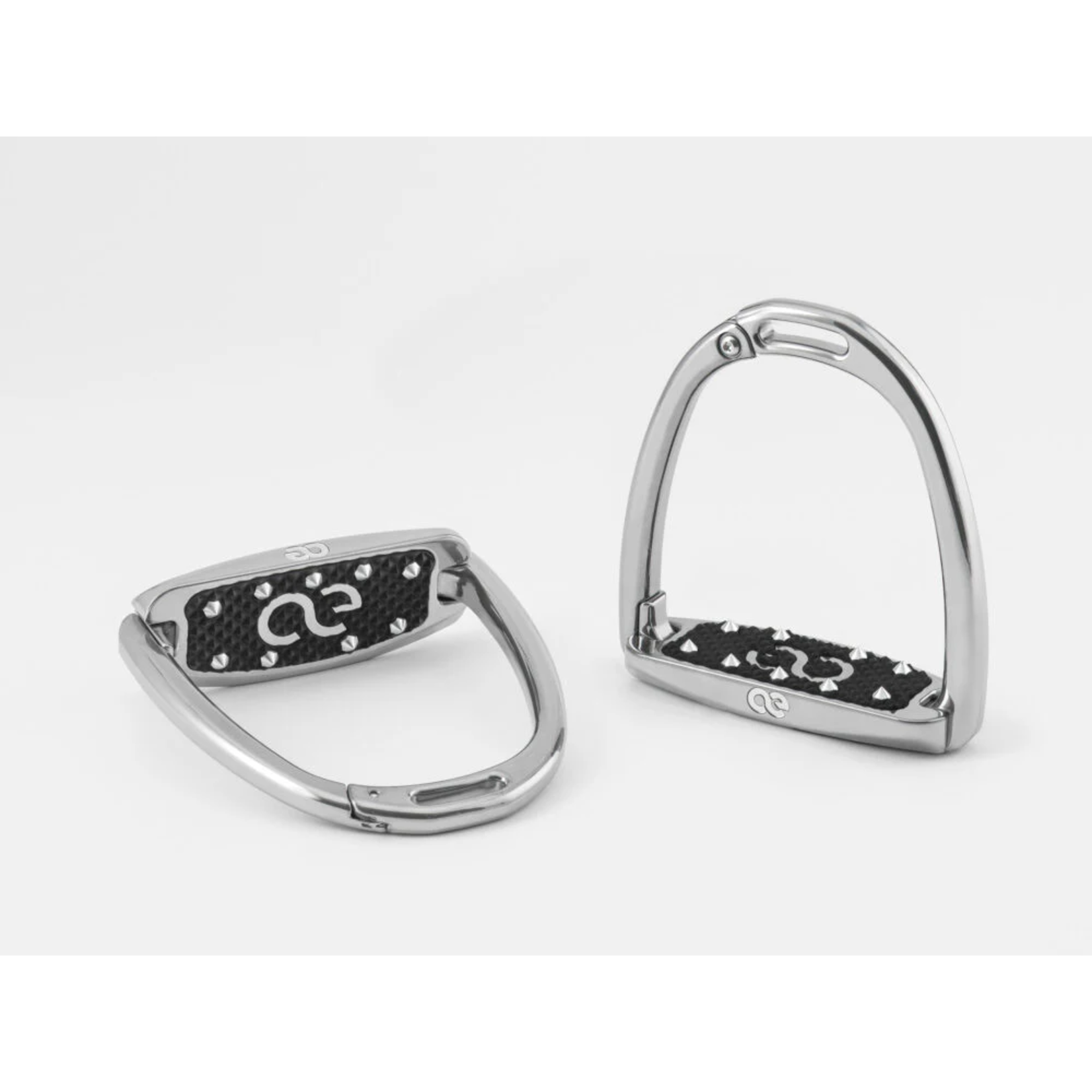 American Equus American Equus Hunter Escape Junior Stirrup Iron