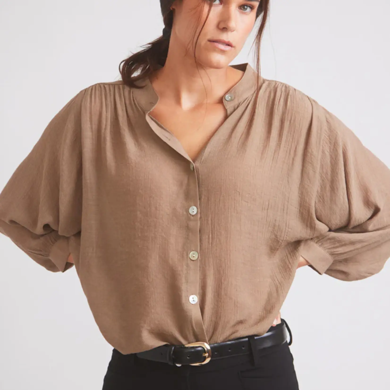 Solid Citizen Equestrian Solid Citizen Eq Ladies' Lee Long Sleeve Blouse