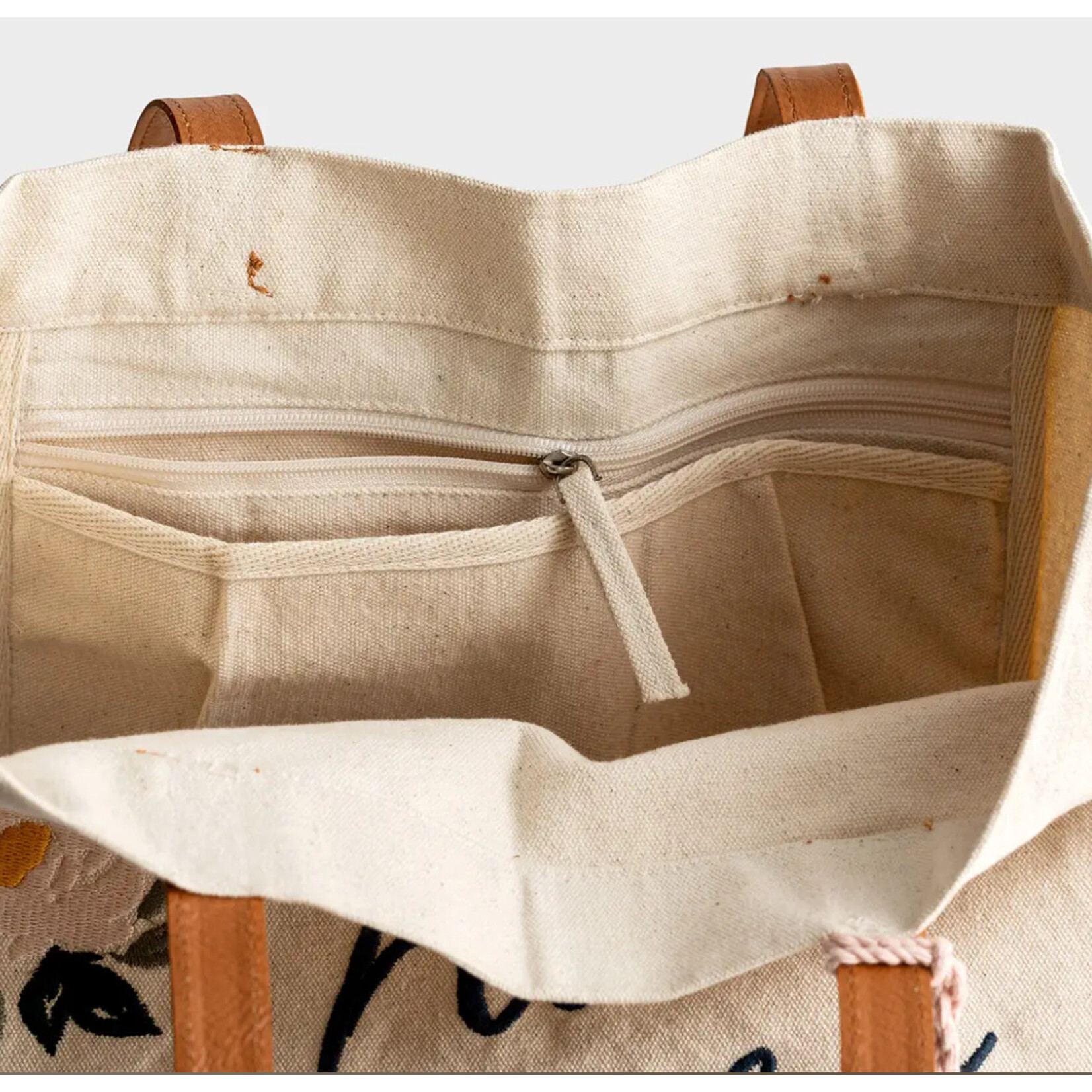 NO WORRIES CANVAS TOTE