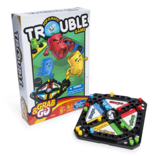 Hasbro GRAB & GO: TROUBLE