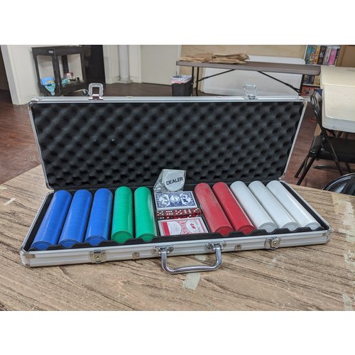 CHH QUALITY PRODUCTS POKER CHIP SET 500 8G in ALUMINUM CASE CHH QUALITY PRODUCTS POKER CHIP SET 500 8G in ALUMINUM CASE