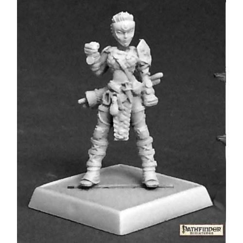 Reaper Miniatures KESS ICONIC BRAWLER Reaper Miniatures KESS ICONIC BRAWLER