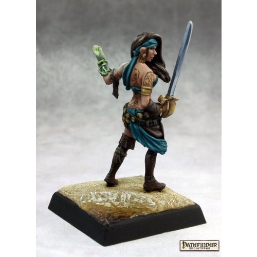 Reaper Miniatures ISABELLA LOCKE Reaper Miniatures ISABELLA LOCKE