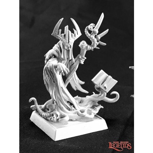 Reaper Miniatures DARK HEAVEN LEGENDS: THE CRIMSON HERALD Reaper Miniatures DARK HEAVEN LEGENDS: THE CRIMSON HERALD