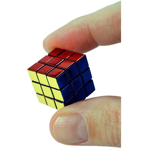 Super Impulse USA WORLD'S SMALLEST RUBIK'S CUBE 40TH ANNIVERSARY METALLIC Super Impulse USA WORLD'S SMALLEST RUBIK'S CUBE 40TH ANNIVERSARY METALLIC