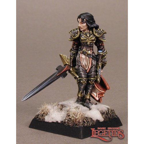 Reaper Miniatures DARK HEAVEN LEGENDS: ALAINE, FEMALE PALADIN Reaper Miniatures DARK HEAVEN LEGENDS: ALAINE, FEMALE PALADIN