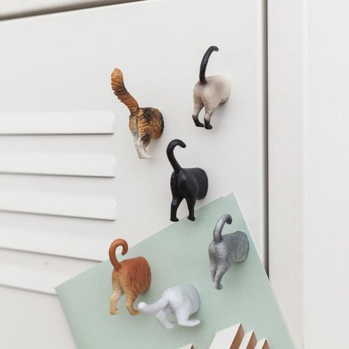 Kikkerland MAGNET CAT BUTTS (6) Kikkerland MAGNET CAT BUTTS (6)