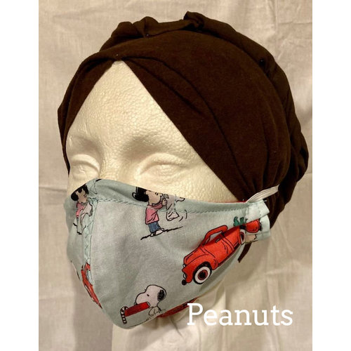 OTHER TIMES PRODUCTIONS PROTECTIVE MASK, FABRIC - CHRISTMAS (Peanuts) OTHER TIMES PRODUCTIONS PROTECTIVE MASK, FABRIC - CHRISTMAS (Peanuts)