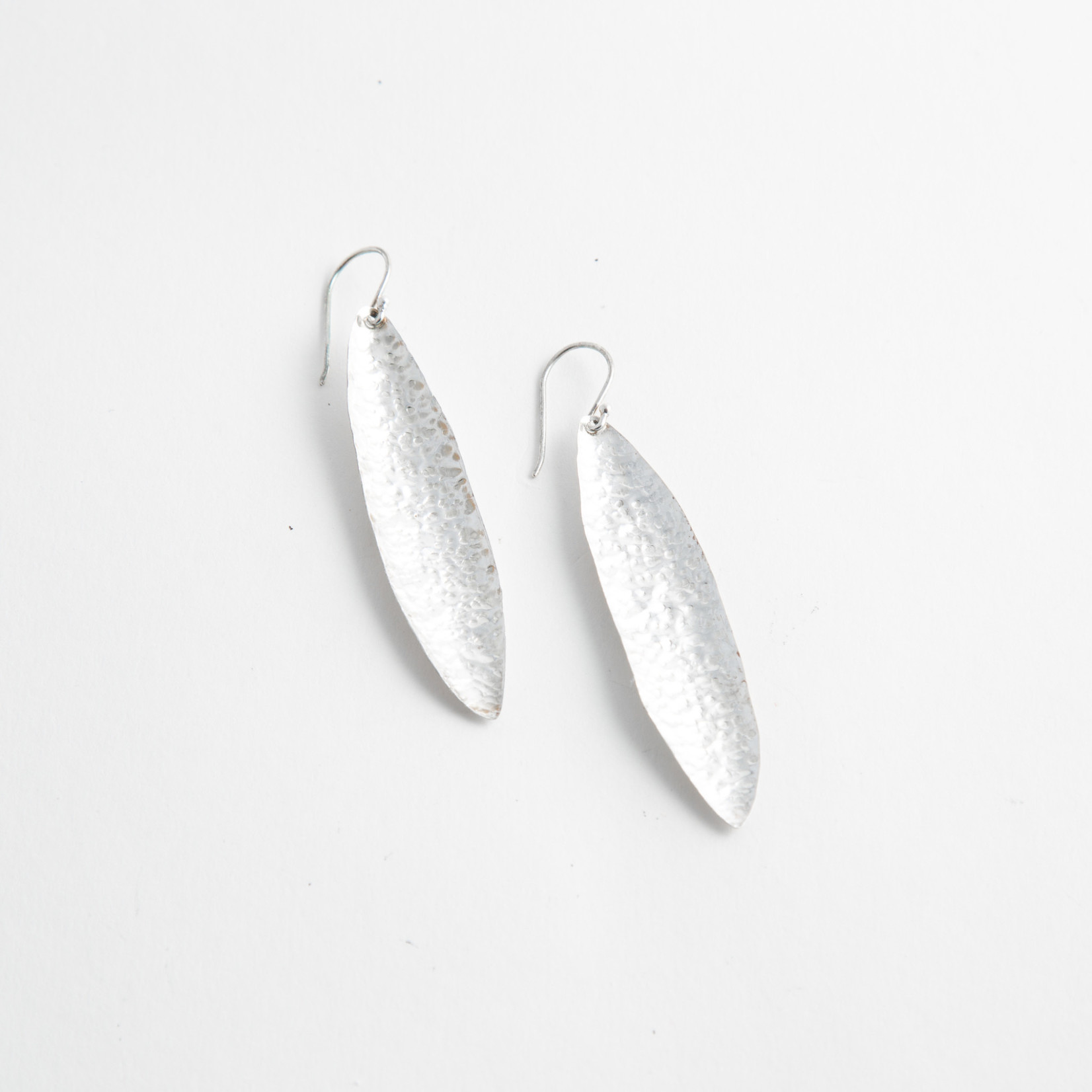 Diablo Organics Diablo Organics silver hammered textured traditional earring