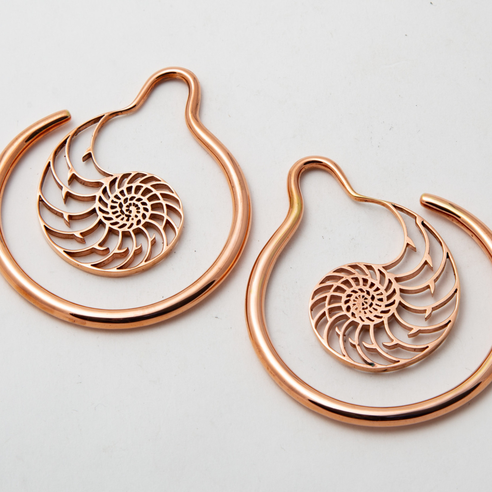 Maya Jewelry Maya rose gold plate "Meridian" hanging design