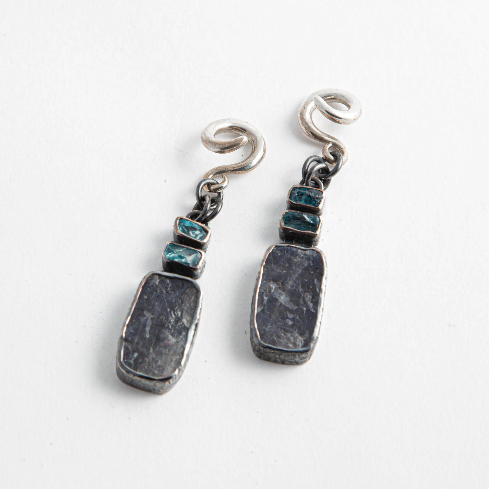 Diablo Organics Diablo Organics distressed silver dangle with labradorite and apatite stone on small classic coil