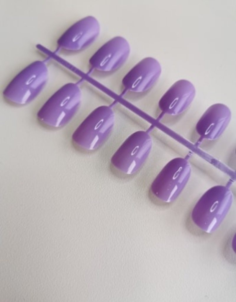 Faux ongles de couleur lilac - 20 unités