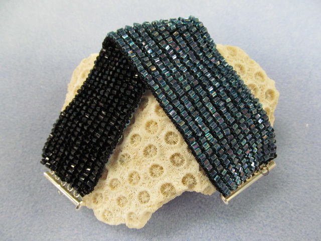 Classes 03/04 6-9pm Reversible Knitted Bracelet Instruction Classes 03/04 6-9pm Reversible Knitted Bracelet Instruction