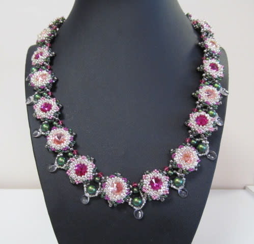 Classes 07/27 1-4pm Tribute Necklace Instruction - Jane Garcia
