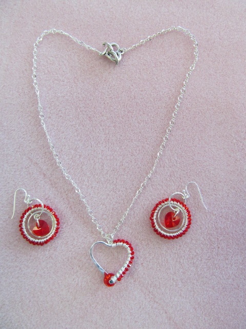 Store Kits 02/136-9pm AK Hearts Wrapped Up Kit -Linda Fabbro