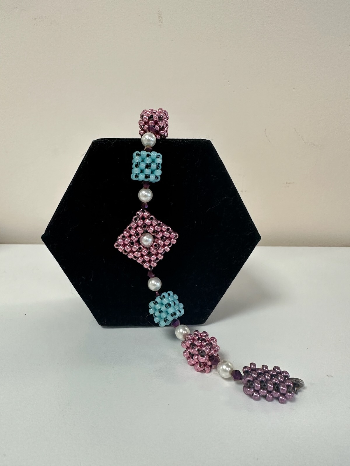 Classes 11/27 6-9pm CRAW Shapes Bracelet Instruction - Gigi Roach