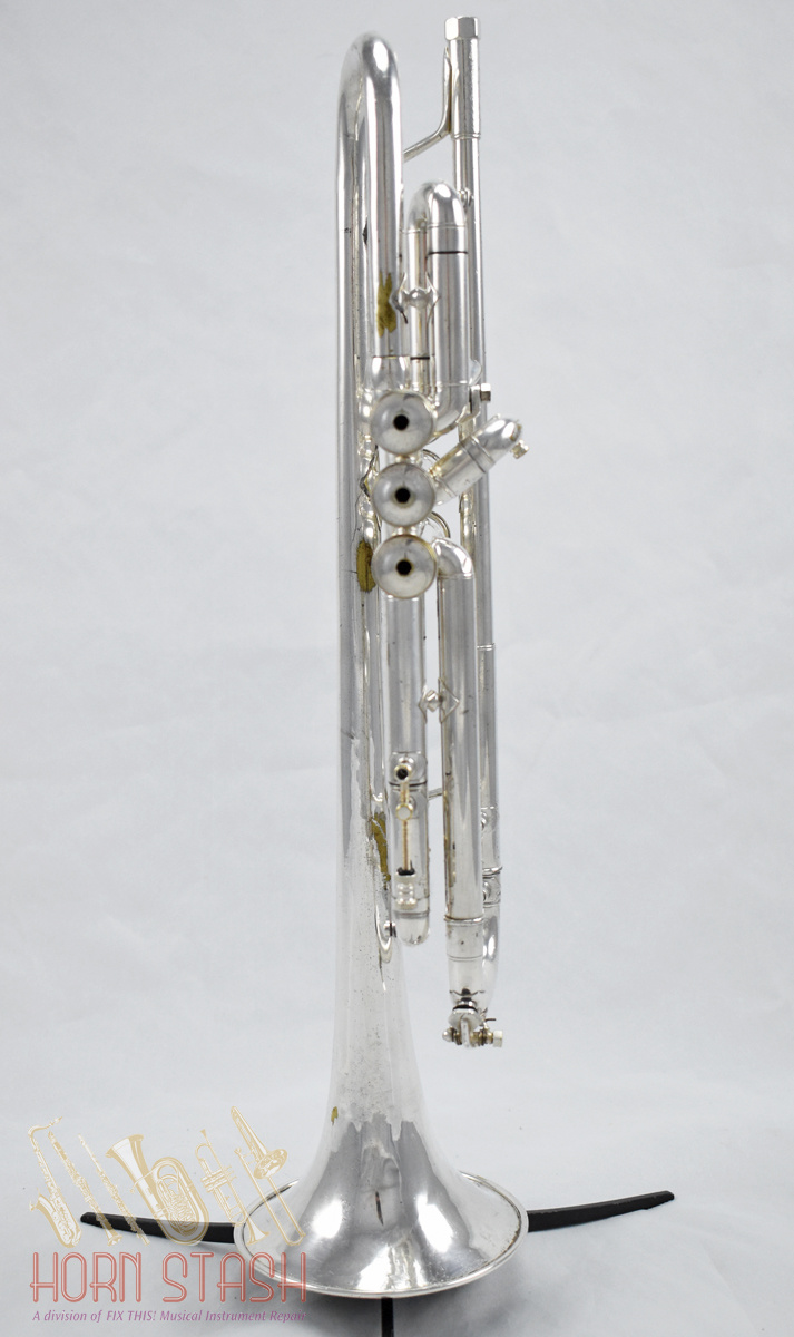 Bach Used Bach 180S25 Stradivarius Bb Trumpet (Lightweight Corporation Bell) - 648XX